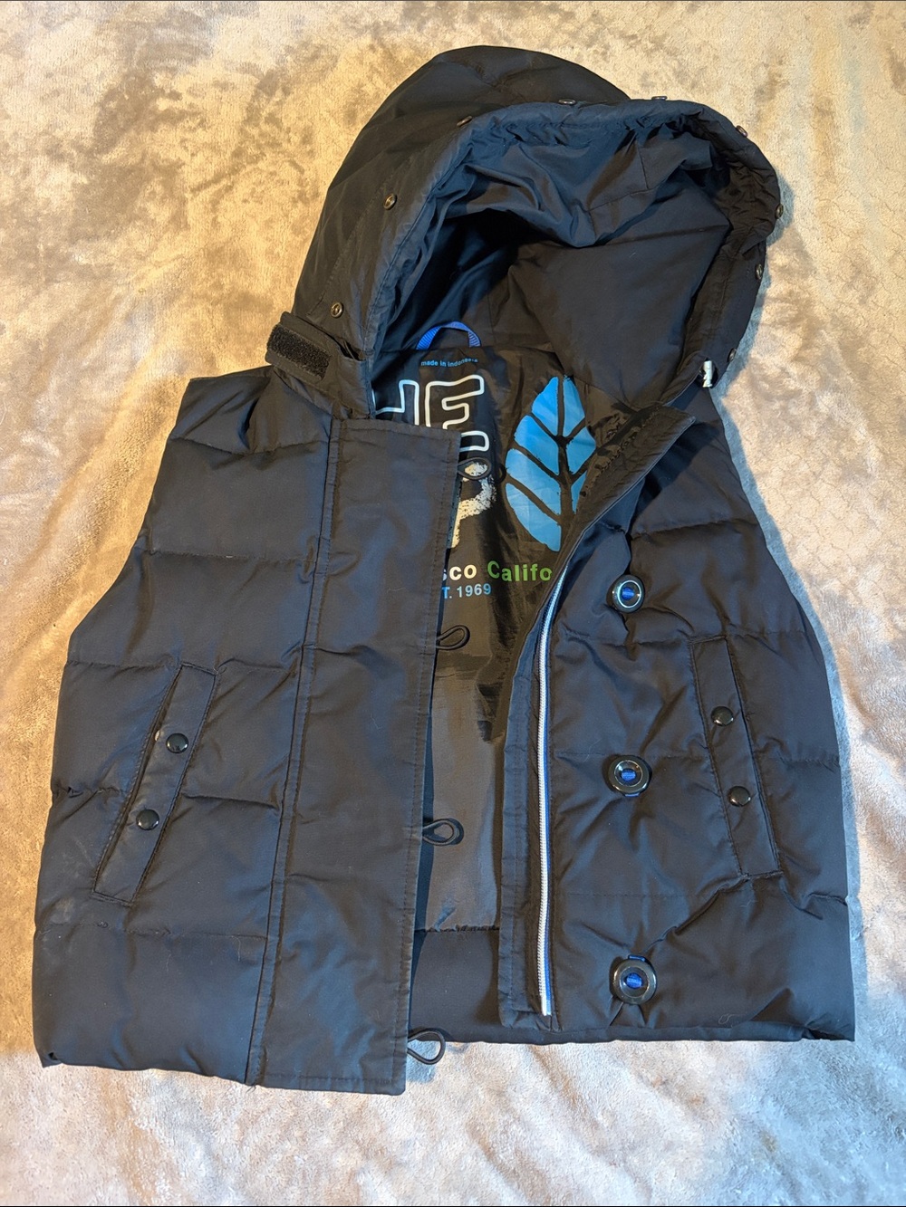 GAP Black Quilted Puffer Vest with Navy Logo Patch